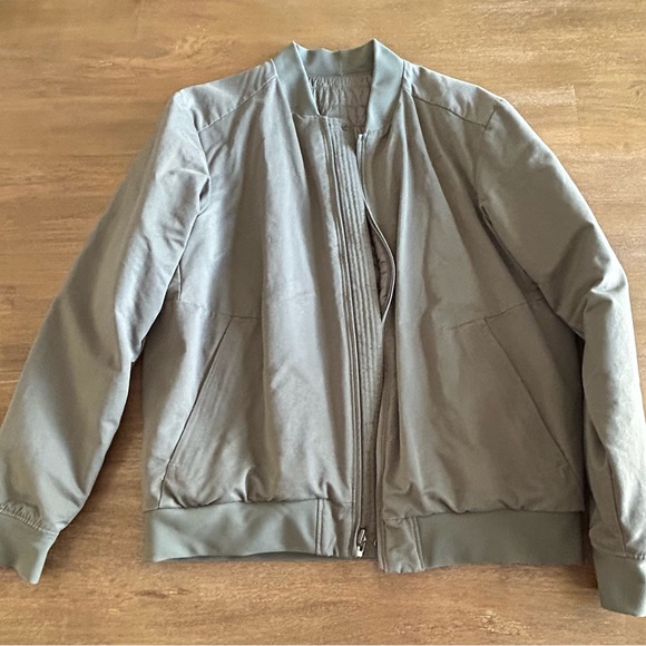 Lululemon mens switch over bomber jacket - Picture 2 of 7